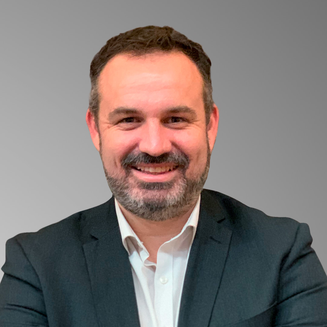 Headshot of Aaron Eisler.